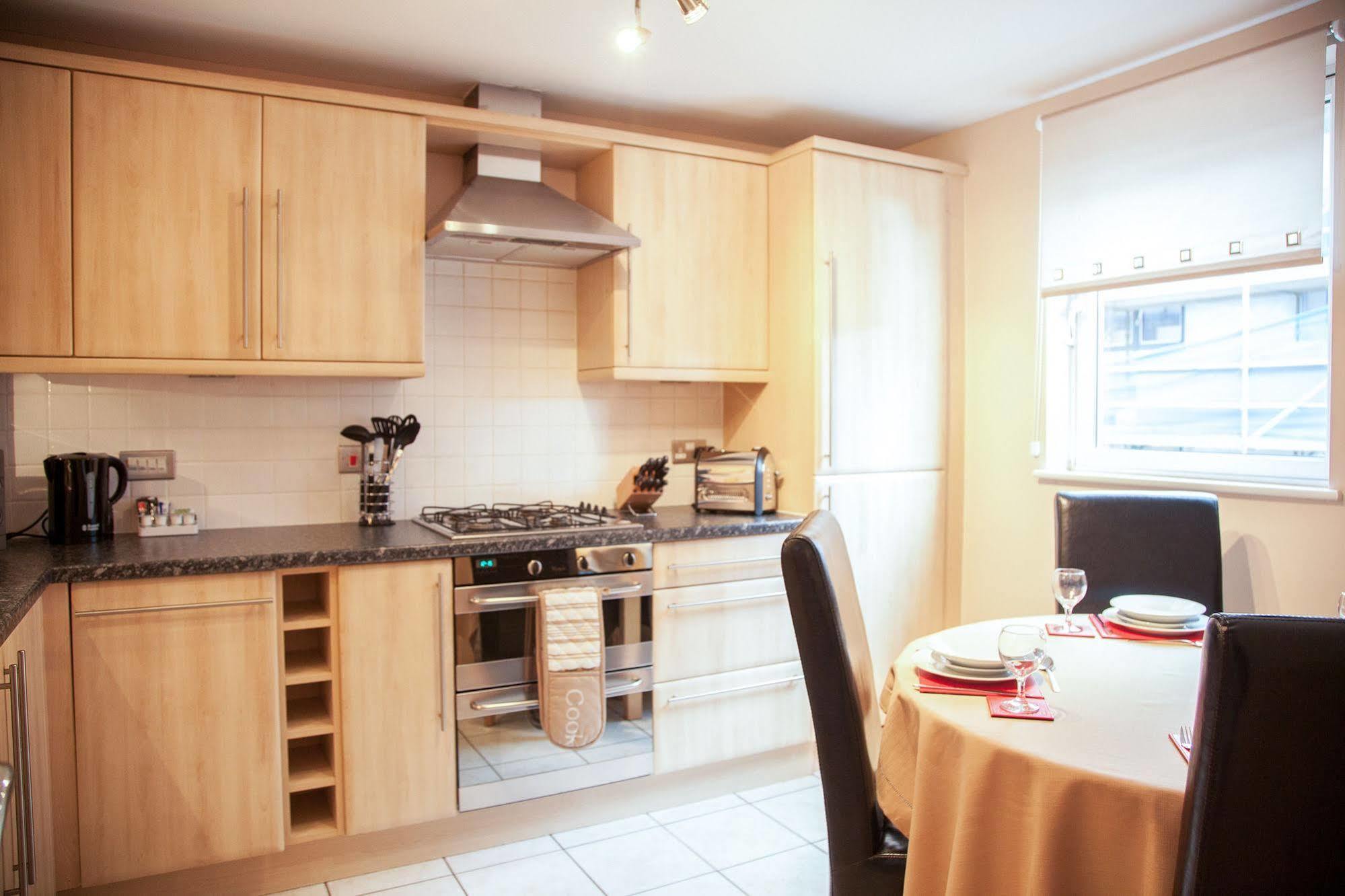 Royal Mile Accommodation Edimburgo Exterior foto